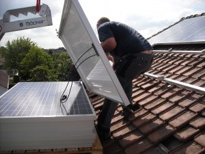 instalación de paneles solares en techos