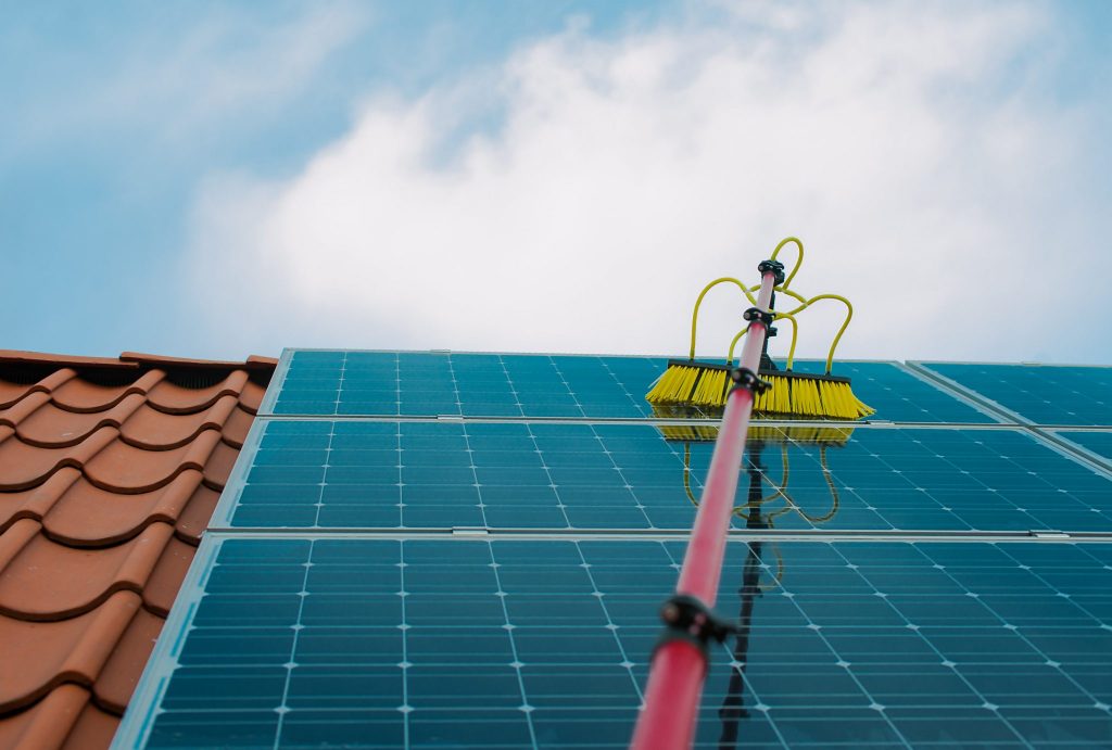 ¿Cuánto tiempo puede durar un panel solar con buen mantenimiento? - Suncore