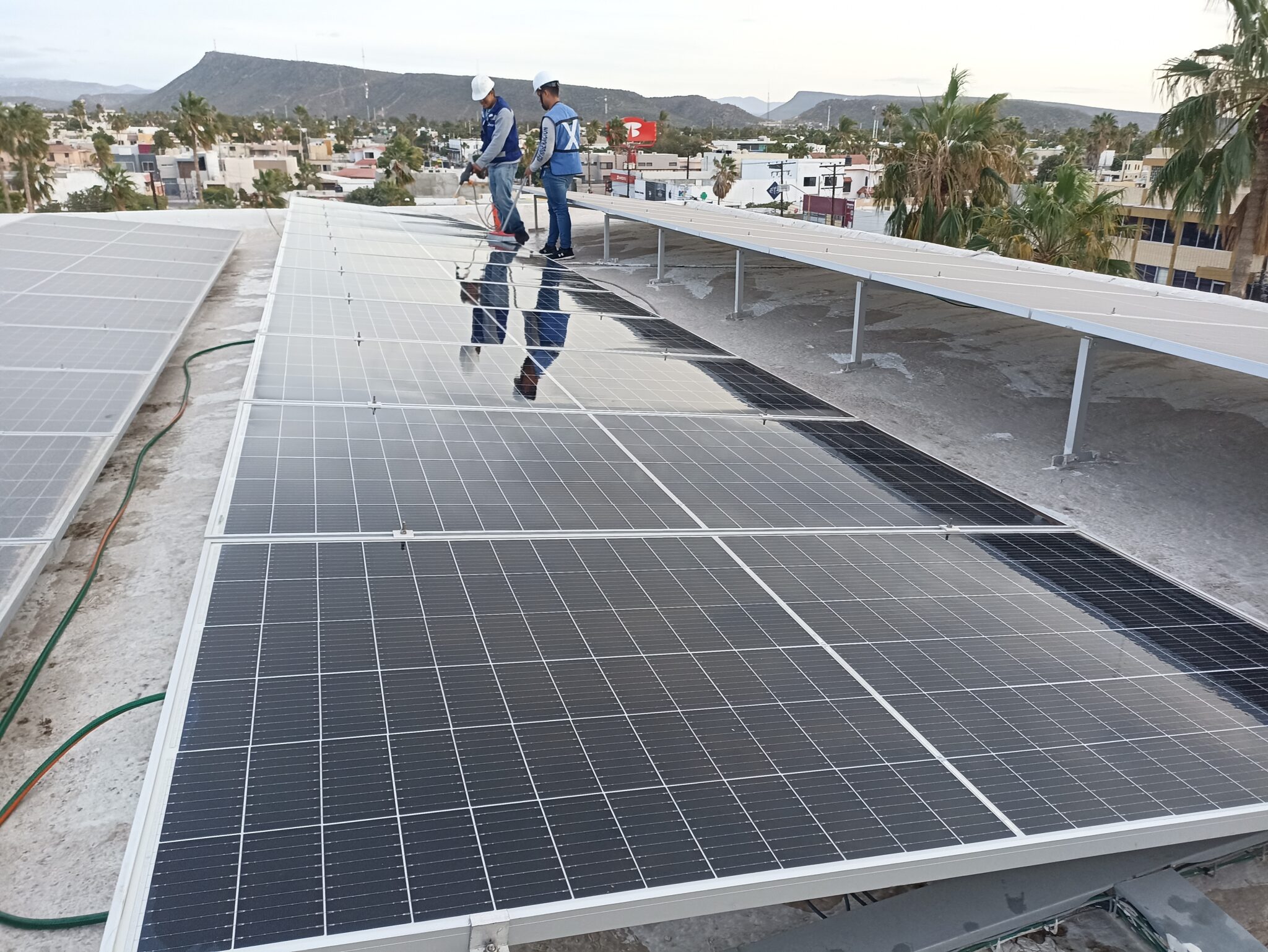 Mantenimiento De Paneles Solares