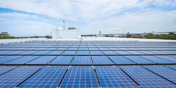 ¿Qué se debe tener en cuenta para instalar paneles solares?