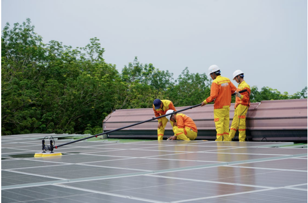  paneles solares mantenimiento preventivo