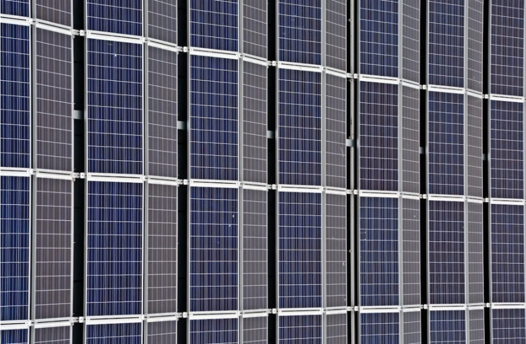 paneles solares triples