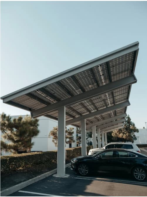 qué es un parking solar con paneles solares