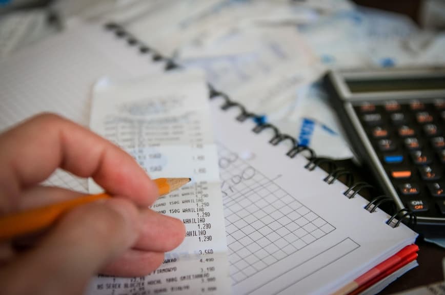 Paga menos al SAT