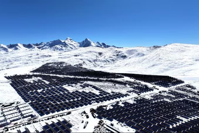 Paneles solares en el Tíbet