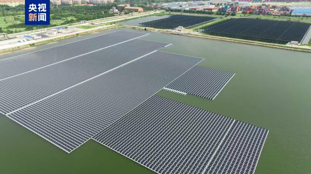 planta solar flotante